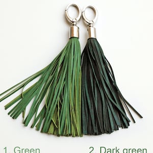 Porte-clés pompon en cuir, pompon long vert ou vert foncé