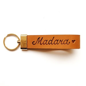 Porte-clés en cuir personnalisé. Porte-clés personnalisé en cuir naturel avec écriture manuscrite marron