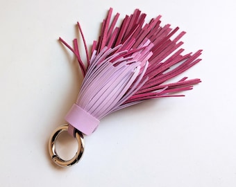 Roze ombre leren kwastje tashanger, grote boho franje hanger, decoratieve sleutelhanger