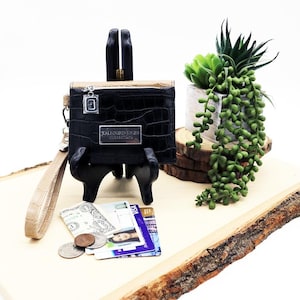 Black Beige Slim RFID Magnetic Wallet : Alligator Faux Leather, Hidden Magnetic Snap