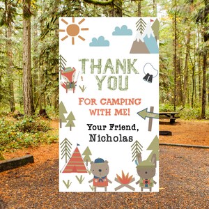 Étiquette de faveur de fête de camp modifiable Camp Out Carte de remerciement d’anniversaire Décoration de fête de camping en plein air Modèle imprimable Étiquette de faveur de camping