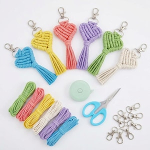 Macrame Keychain Kit, Heart Keychain DIY Kit with 6 Colors Cotton Cord, Beginner Macrame Kit for Bag Charms, Handmade Gifts and Crafts