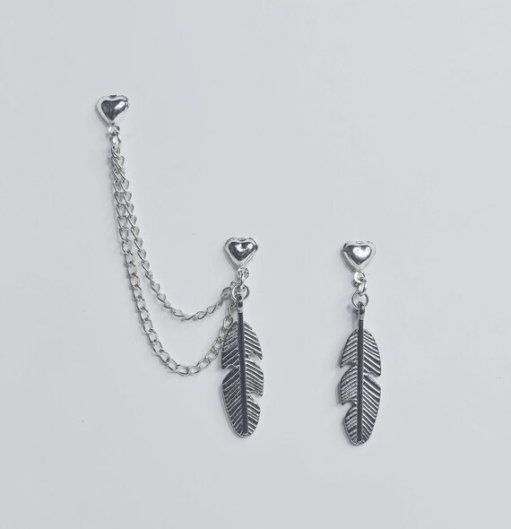 Feather and CZ Chain Link Cartilage Chain Dangle Cuff Helix Earring Feather and CZ Chain Link Cartilage Chain Dangle Cuff Helix Earring