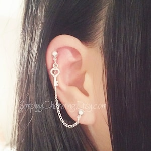 Heart Key Double Piercing Chain Earring, Lobe to Helix Cartilage Chain, Double Lobe Piercing Ear Cuff, Multiple Piercings Jewelry Heart Stud