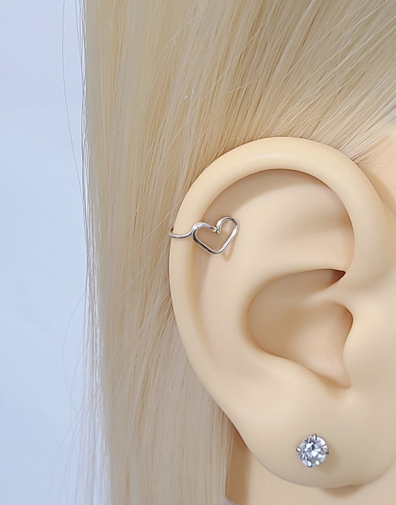 Love heart hotsell cartilage earring