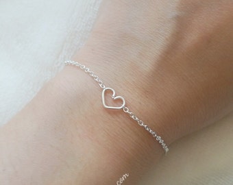 Tiny Heart Bracelet Dainty Simple Love Delicate Jewelry