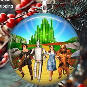 Wizard of Oz Christmas Tree Ornament - Wizard of Oz Holiday Ornament - Large 2 1/4 Inch Image Ornament With Jute Hanger - Wizard of Oz Gift