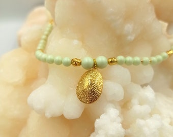 Gold Limpet Necklace, Pearl Necklace with Limpet Pendant, 24 K Gold plated Shell, Green Necklace, Beach Necklace, Summer Necklace
