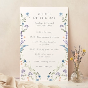 Regency bloemen bruiloft bord met volgorde van de dag