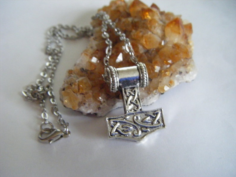 VIKINGS History Channel Thors Hammer Necklace Ragnar Lagertha Floki Bjorn TV Series Crow Ship Dragon Runes
