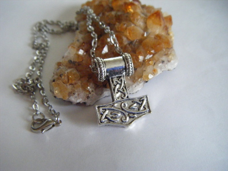VIKINGS History Channel Thors Hammer Necklace Ragnar Lagertha Floki Bjorn TV Series Crow Ship Dragon Runes