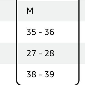 Puede incluir: Tabla de tallas para ropa con medidas en pulgadas para el busto, la cintura y la cadera. La tabla muestra las tallas desde XS hasta 2XL.