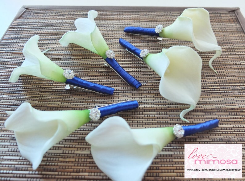 Boutonniere, White Calla Lily Boutonniere, Royal Blue Ribbon, silk flower corsage, groomsman gifts, wedding decor, lapel pin, pin on corsage 