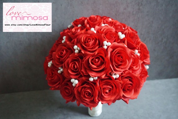 Ramo de novia Ramo de rosas rojas y perlas blancas Ramo de - Etsy España