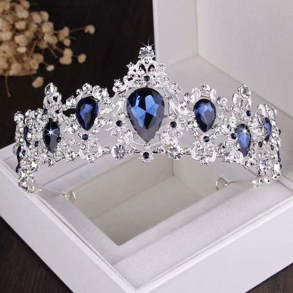 Navy & Silver Bridal tiara, Wedding crown, Bridal crown, Silver tiara, Navy Crystal tiara, Crowns and tiaras, Vintage Headpieces, C135