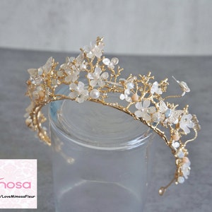 Gold tiara with butterfly accent, Gold crown, Wedding crown, Bridal Tiara, Crystal tiara, Crown vintage, Crowns and tiaras, C104