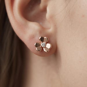 Dainty Flower Stud Earrings, Small Floral Clover Earring, AAA Zircon Heart Petal Studs, Minimalist Everyday Jewelry Gift for Her