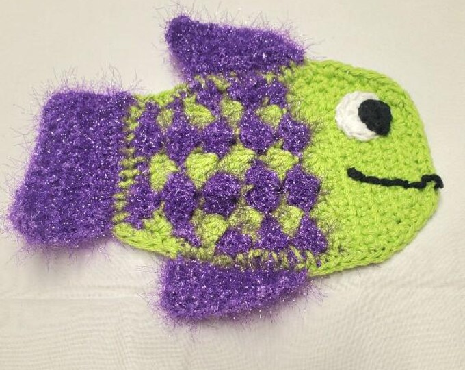 child's   fish wash cloth