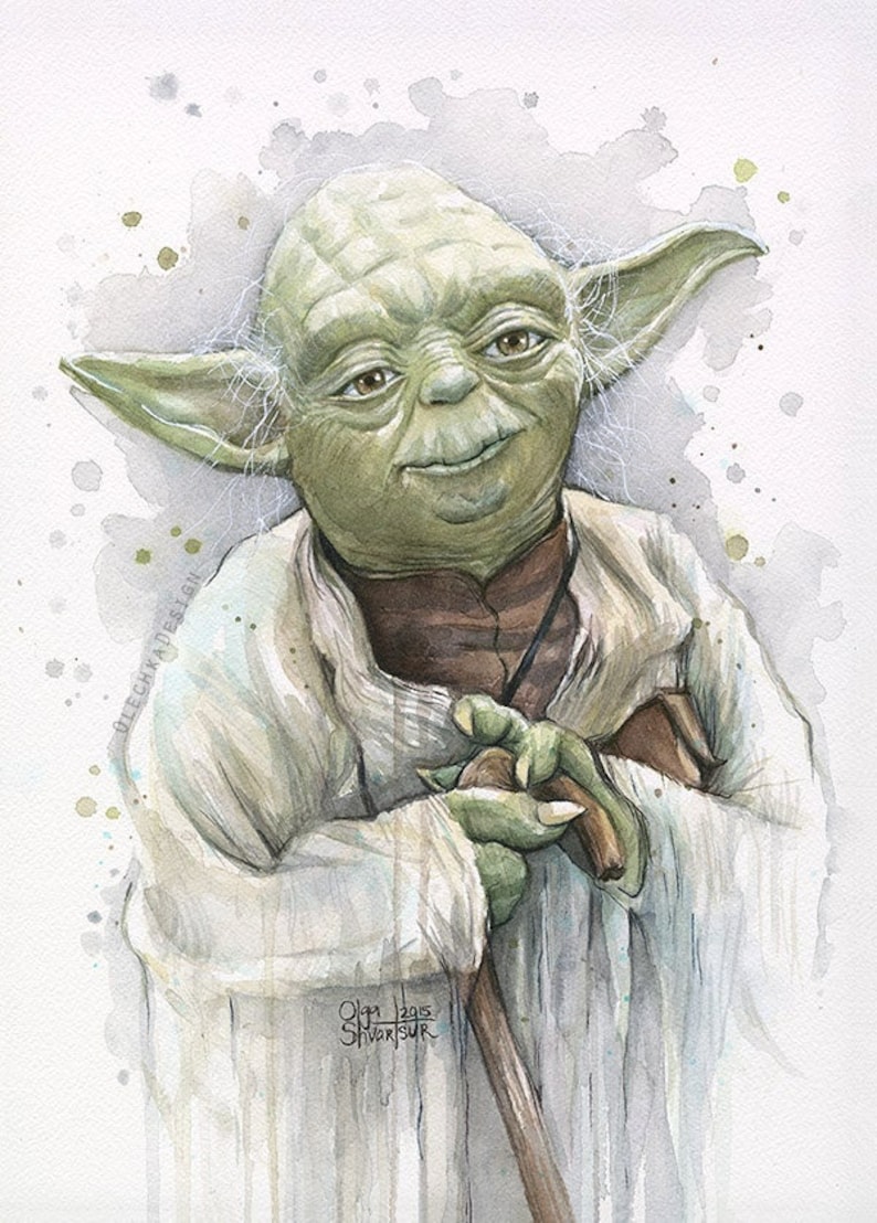 Może przedstawiać: Aquarela przedstawiająca Yodę, zieloną postać z Gwiezdnych Wojen, w białej szacie i z drewnianym kijem. Obraz ma jasnoszary tło z plamami akwareli.