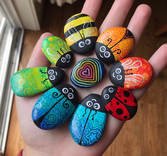 Painted Rocks, Set of 5 Painted Bug Rocks, Kindness Rocks, Keepsake,  Stocking Stuffer, Whimsical Art, Painted Rocks, Unique Gift, Garden Art 