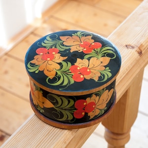 Antique wooden Casket Hand Painted, Vintage Casket, Ukrainian Box, Jewelry box, Box 70&#39;s, Box with flowers, Petrikovskaya painting