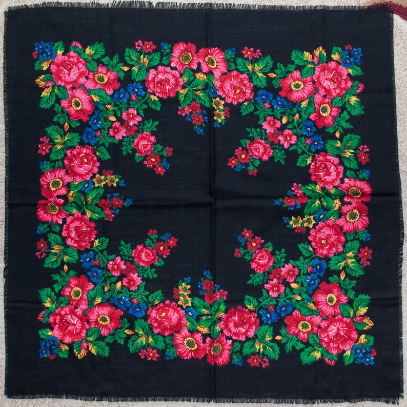 Vintage shawl black russian floral shawl. Hustka chale | Etsy