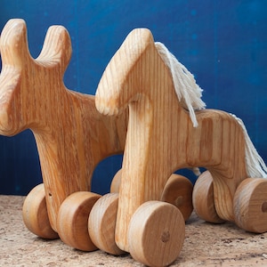 Wooden toys. Wooden horse, deer. Wooden animals. Vintage Wooden Pull Toy. Vintage toy. Handcrafted wooden toy. Toy animal. Kids Toy. Decor.