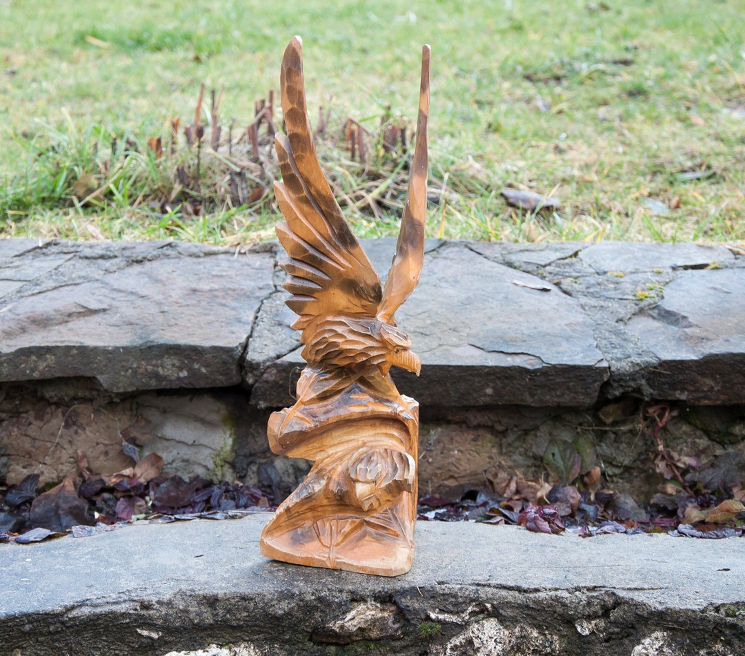 Wooden Eagle. Vintage Eagle Figure. Wood Eagle Sculpture. Wooden Eagle