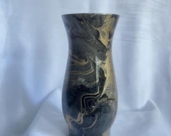 Jarrón pintado a mano en dorado y negro, decoración colorida para el hogar, pieza decorativa vibrante, recipiente para flores, jarrón de boutique, centro de mesa.