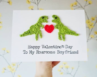 Personalisierte Jubiläums-Dinosaurier-Häkelkarte, Dinosaurier-Hochzeitskarte, Valentine T Rex-Karte, Dinosaurier-Liebhaber-Karte, schrullige Verlobungskarte