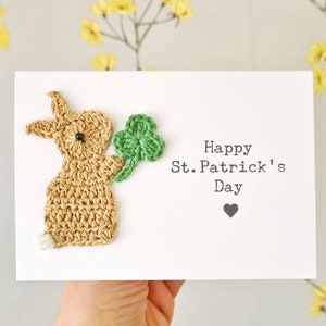 Carte personnalisée faite main de trèfle de lapin, carte de la Saint-Patrick, carte personnalisée porte-bonheur, carte de trèfle porte-bonheur, carte de jour de Bunny Paddy