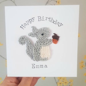 Tarjeta de felicitación personalizada de ardilla y bellota de ganchillo hecha a mano, tarjeta de cumpleaños especial, tarjeta de cumpleaños linda, tarjeta de ardilla,