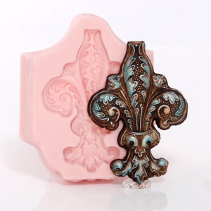 Fleur De Lis Silicone Mold - French Lily - Cake Decorating Mold Fondant Candy - Jewelry Resin Polymer Clay Metal Clay Mould  (762)