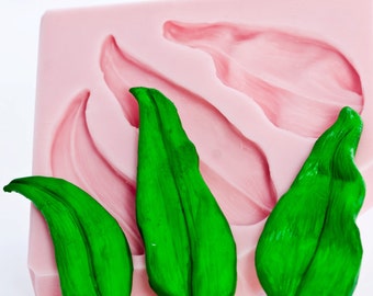 Leaf Silicone Mold - Create 3 Leaves - Lily style - Resin jewelry leaf mold - pmc leaf mould - polymer leaf mold (708)