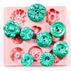 Button Mold - DIY Vintage Buttons - Makes 8 Buttons - polymer clay - glass - plaster - resin - Candy Mold- Fondant Mold- Mint Mold (704)