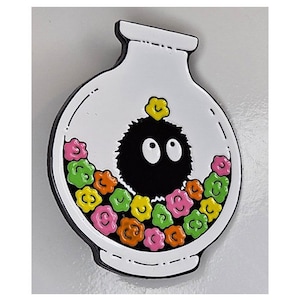 Sootsprite in Paradise Pin
