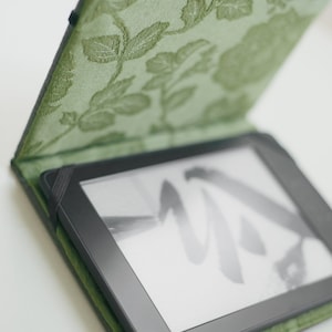 Grey Canvas Kobo Case – Handmade Protective E-Reader Cover for Clara, Libra Colour, Elipsa, Sage – Custom Embroidery Available – Gift Idea