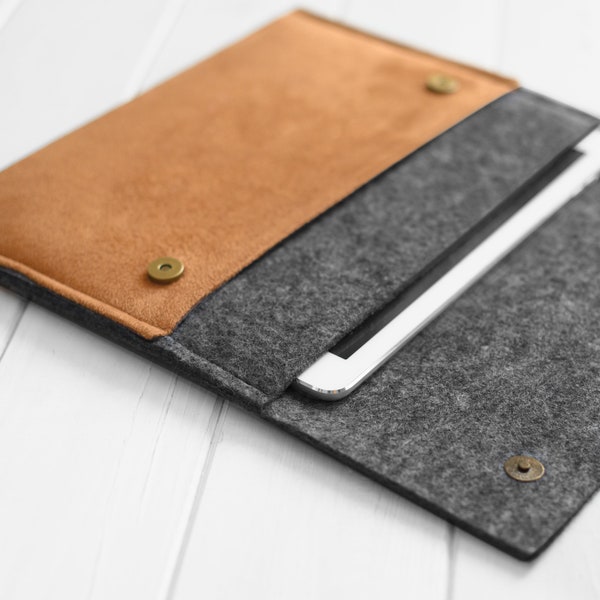 Felt galaxy tab sleeve case Suede non leather tab s8 Ultra S7 fe plus samsung tablet travel bag pocket magnetic buttons handmade grey Brown