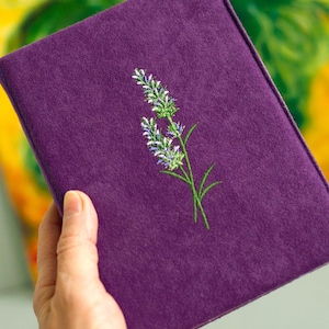 Étui pour Kindle brodé mauve lavande pour Kindle, Signature, Colorsoft, Scribe et Kindle basic | Tissu de protection fait main