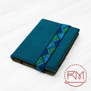 Kobo Libra Colour Case – Blue Fabric Cover with Wide Geometric Strap – Handmade Protective Kobo Cover for Sage, Elipsa – Custom Gift