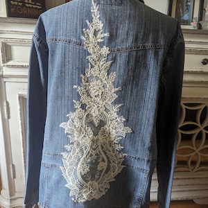 Upcycled Denim Jacket -Women&#39;s 2XL - Lacey Hand Applique
