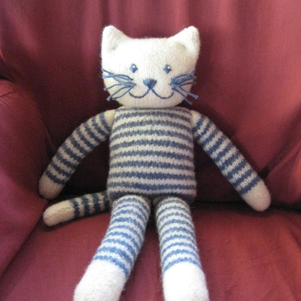 Plush Felted Kitty PDF Knitting Pattern, Cat stuffed toy,  plushie, easy