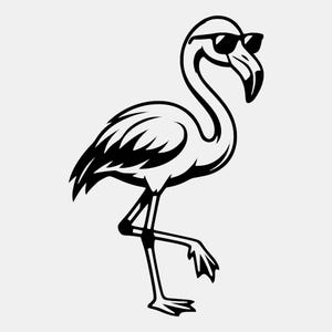 以下が含まれることがあります： 片足で立っているフラミンゴの白黒グラフィックイラスト。フラミンゴは右を向いた横顔で描かれており、ダークなサングラスをかけています。デザインは、白い背景に対して太くしっかりとした黒い線と形で構成されています。