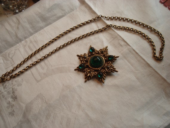 Vintage Emerald Green Cabochon Starburst Cross Pe… - image 10
