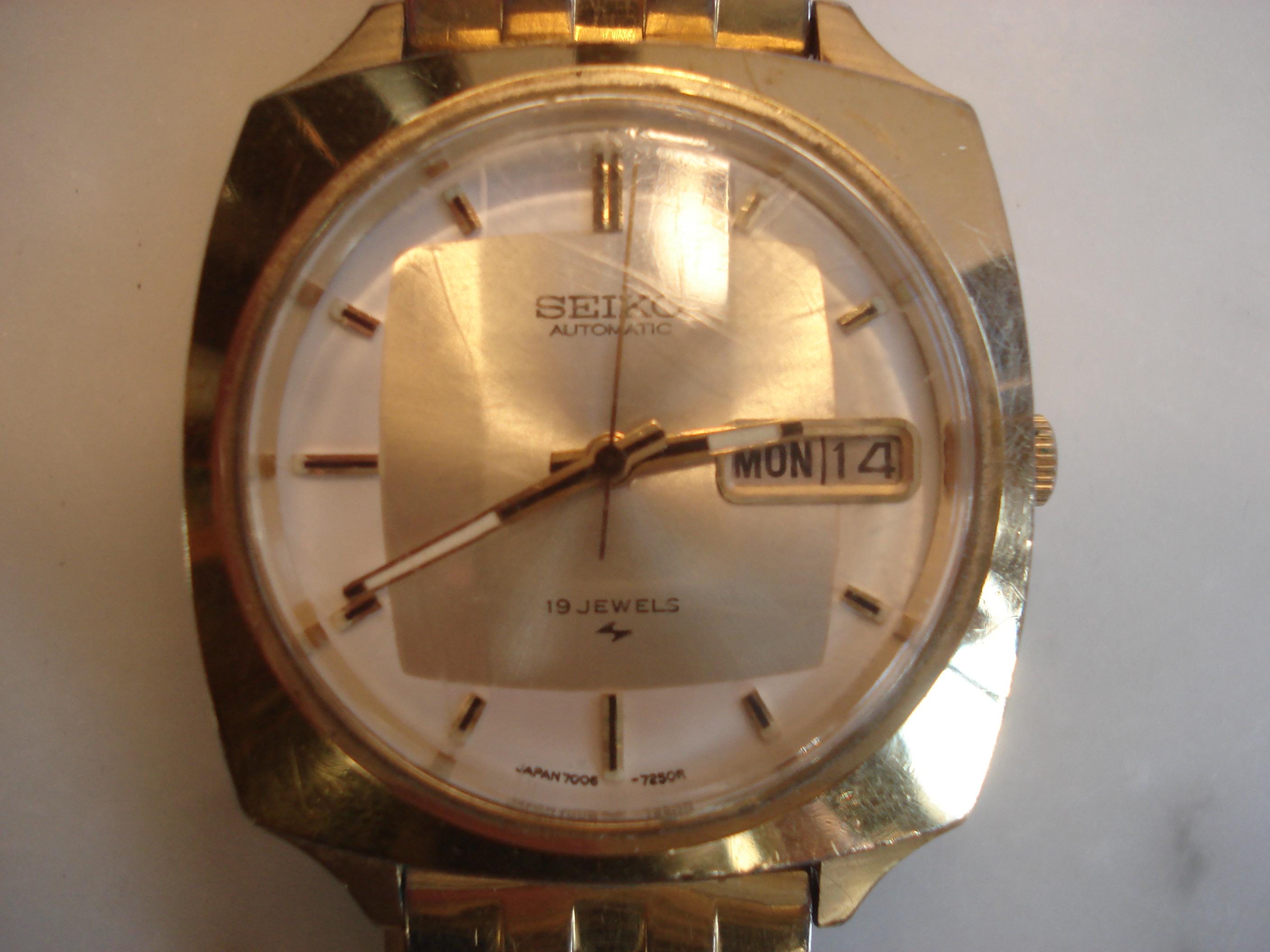 Seiko Automatic 19 Jewels 7006-7120 Faceted Crystal Men's