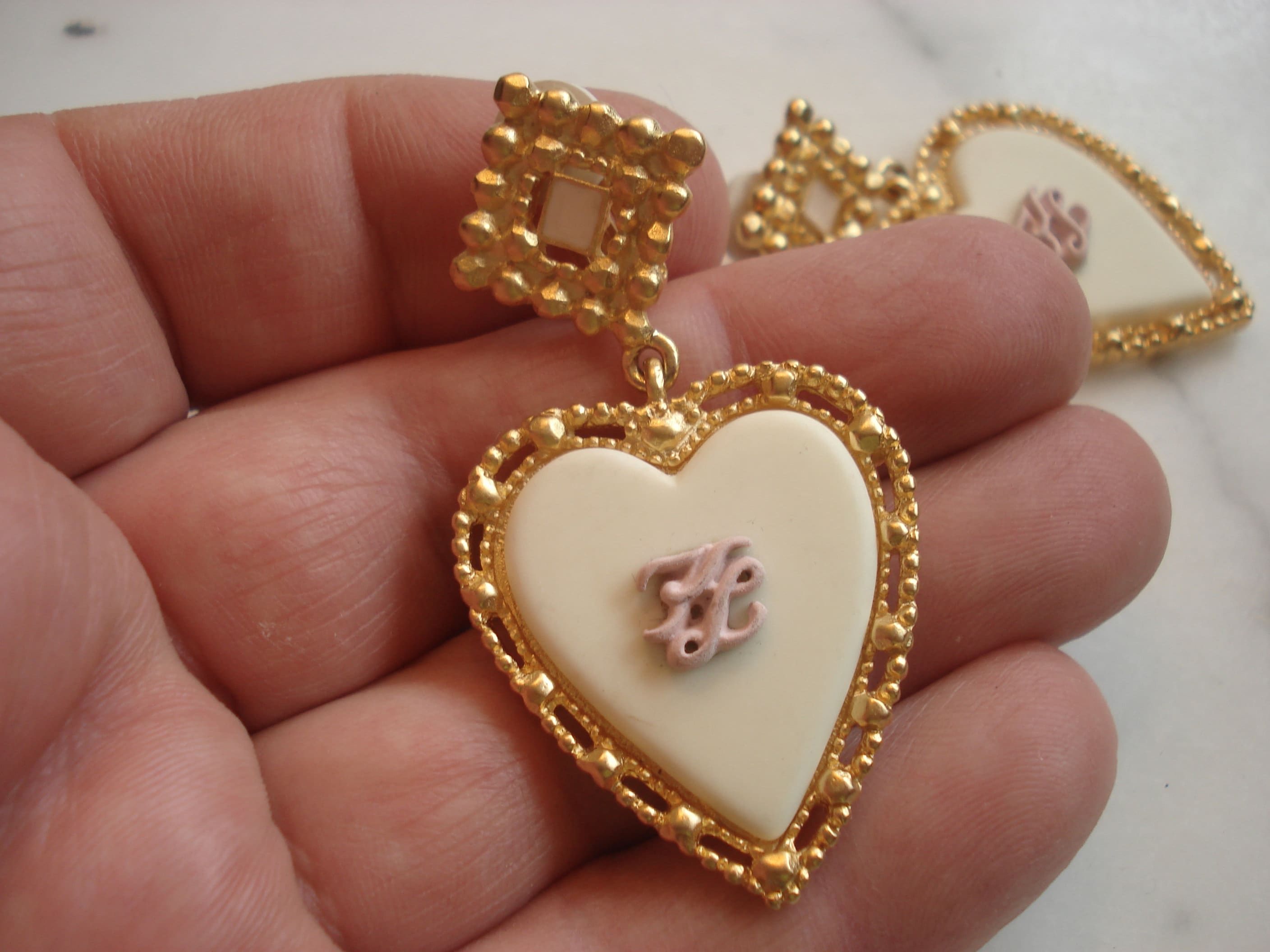 ピアス KARL LAGERFELD K/IKONIK PAVE HEART EARRINGS KARL LAGERFELD K/IKONIK PAVE HEART EARRINGS | Silver Women's
