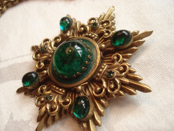 Vintage Emerald Green Cabochon Starburst Cross Pe… - image 8