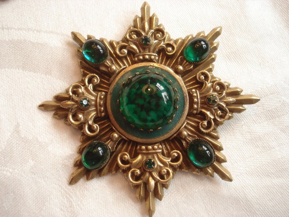 Vintage Emerald Green Cabochon Starburst Cross Pe… - image 6