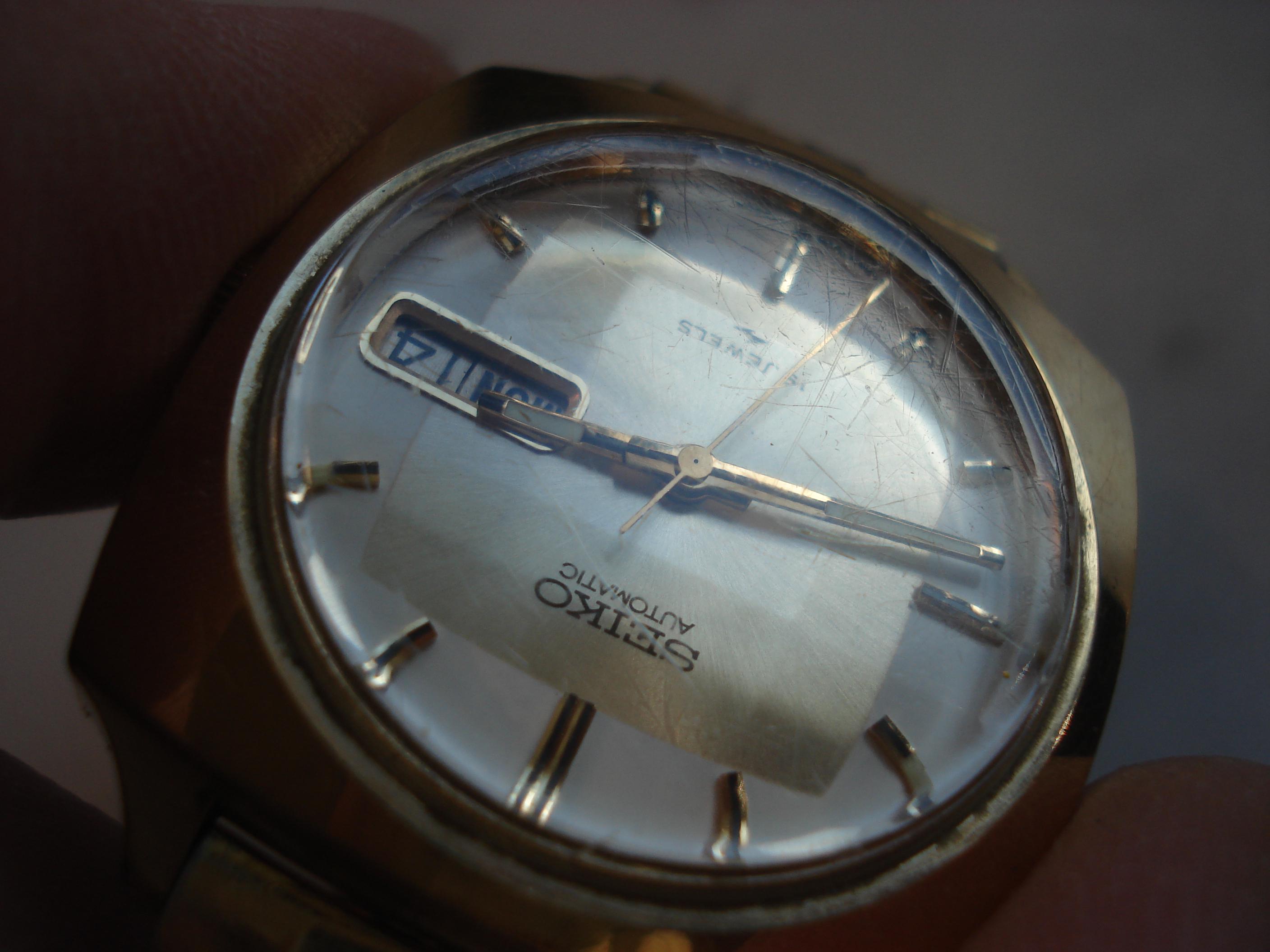 Seiko Automatic 19 Jewels 7006-7120 Faceted Crystal Men's Watch