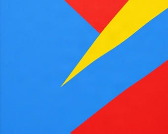 Può includere: Una composizione astratta geometrica caratterizzata da forme nitide e intersecanti in vivaci colori primari. Il design è composto da un ampio campo blu, un triangolo rosso prominente nella sezione superiore, un triangolo rosso più piccolo in basso e un cuneo giallo.